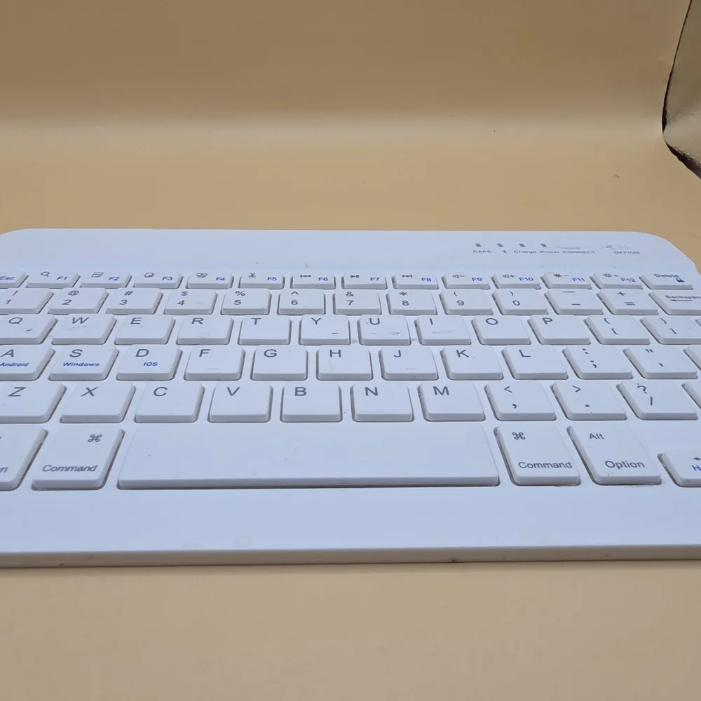 Ultra-Slim Bluetooth Keyboard 9.5